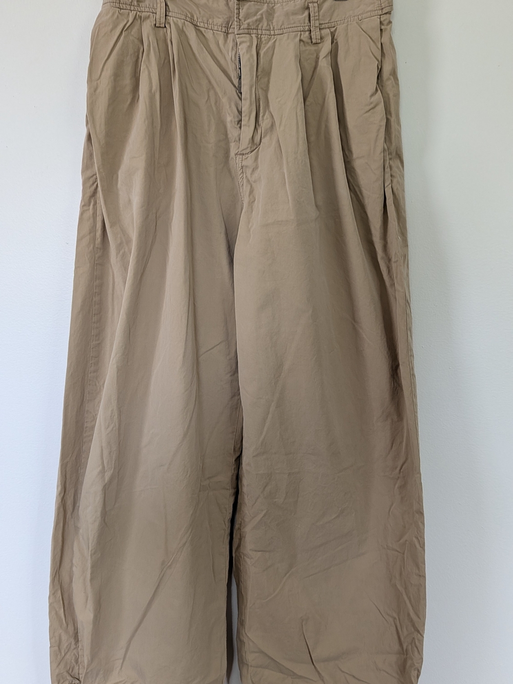 Zara Men's Wide-Leg Chino Pants in Khaki